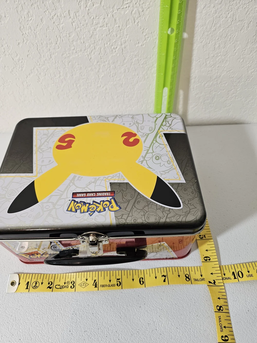 Pokémon Metal Lunchbox Tin Pikachu 25 Train On Handle Latch Closure